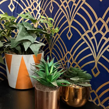 Two Bedroom Apartment-central Edinburgh-old Town-licensed *