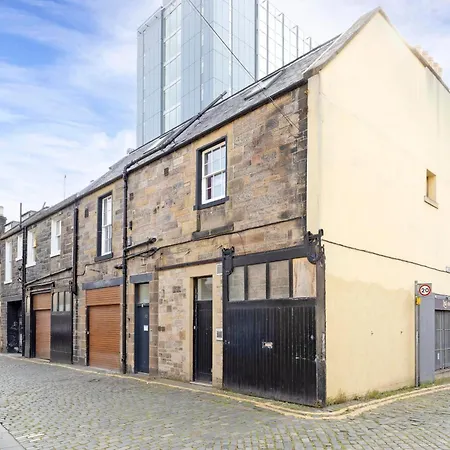 Joivy Superb Flats In The Heart Of * Edinburgh