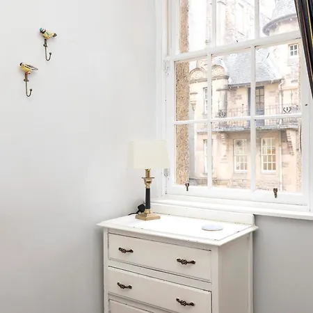 Joivy Classy Near Castle Appartamento Edimburgo