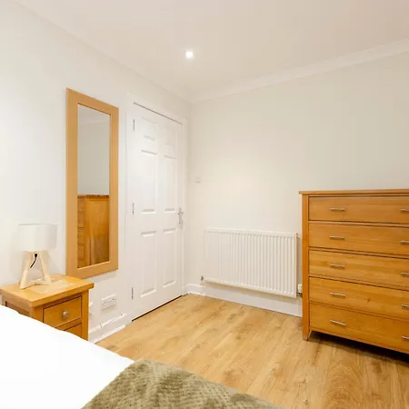 Joivy Lovely Flats Near The Centre * Edinburgh