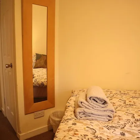 3 Bed Flat In Grassmarket Area Apartment