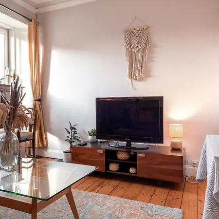 Bright And Quiet 1 Bedroom Apartment, Close To Haymarket Daire