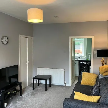 1 Bed Flat Near Murrayfield Daire Edinburgh