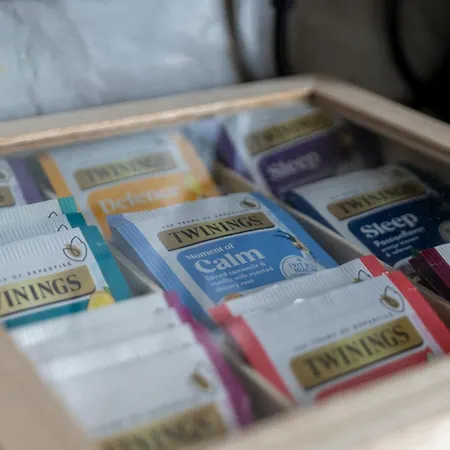 2 Bedroom In With 2 Free Parking Spaces אדינבורו