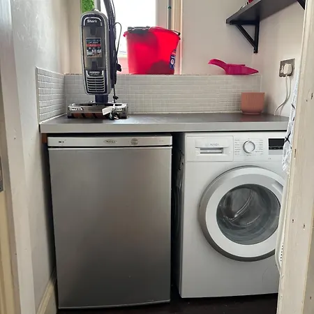 Bright Floor 2br In Morningside, Easy Centre Links, Close To And Royal Hospital Apartament Edynburg