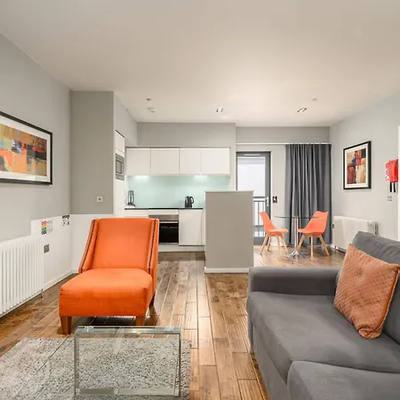 Destiny Scotland -the Malt House Apartamento Edimburgo