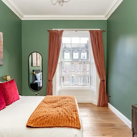 Апартаменты Dragon Luxury At 8 Albyn Place