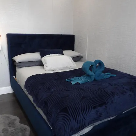 Lägenhet Convenience, Calm Comfort-- A Stylish One-bedroom Retreat Just 3 Stops From The Heart Of The Edinburg