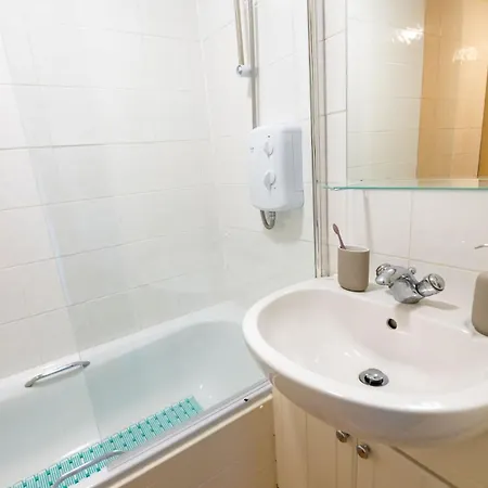 Cosy Centre Gem Apartment