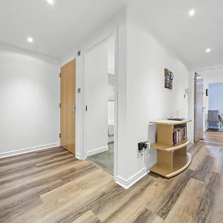 Slateford 2 Bedroom - * Эдинбург