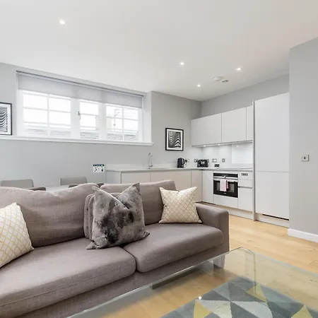 Destiny Scotland At Canning Street Lane * Edynburg