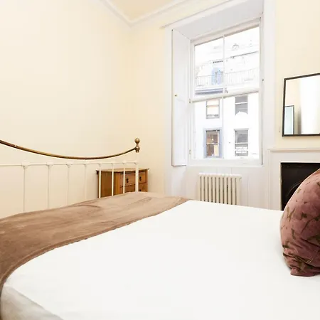 Joivy Charming Flat Near St Giles