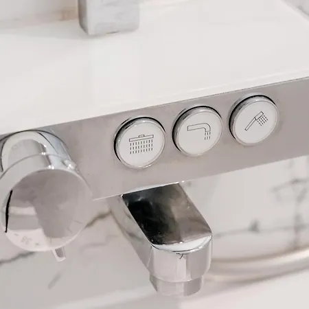 Unique Two Bed In * 에든버러