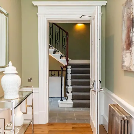 Apartmán Dragon Luxury At 8 Albyn Place *