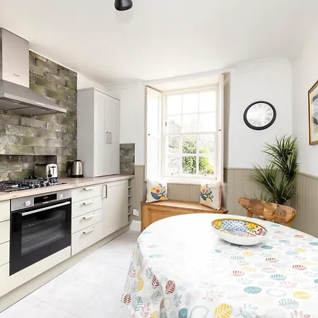Joivy Beautiful Apartment, Private Garden, Calton Hill Apartamento