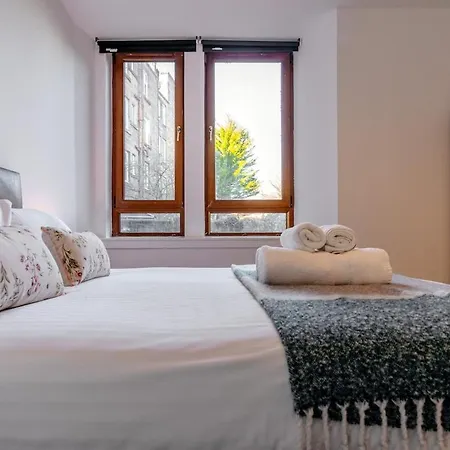 Cozy-free Parking-12 Mins Center * Edinburgh