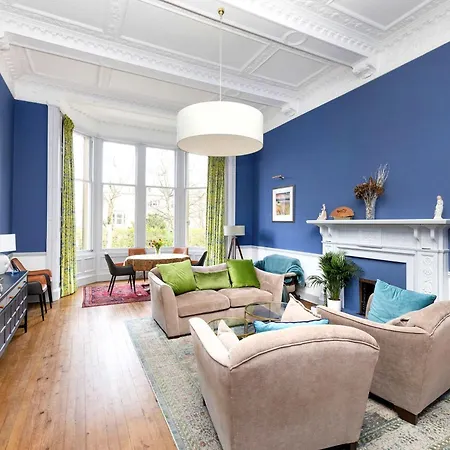 Joivy Spacious 2-bedroom Ground Floor Flat Edinburgh