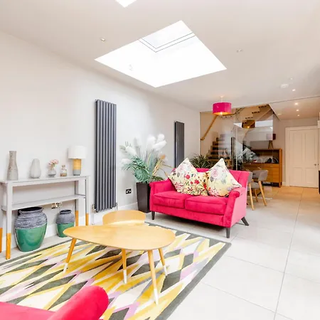 Joivy Ultra Luxe Near Princes Street Appartamento *