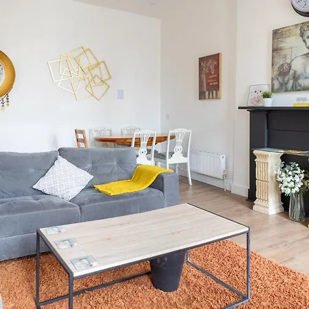 Bright High-ceiling 2bd Flat - Edinburgh! Apartman