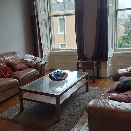 Lauriston Place