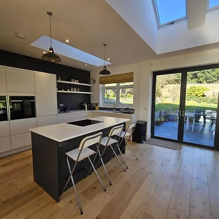 Tatil Evi Kaimes Bright Garden Getaway Edinburgh