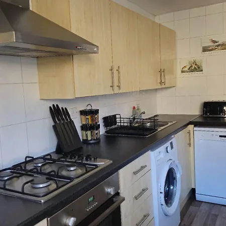 Old Town - Royal Mile Neighbour 2-bed אדינבורו