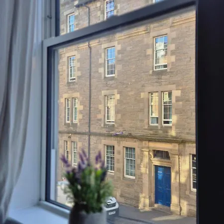 Old Town - Royal Mile Neighbour 2-bed דירה *