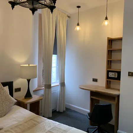 Royal Mile Balconies By The Castle Apart Otel 5*