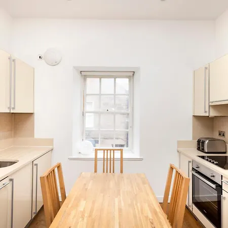 Joivy Superb Flats In The Heart Of Apartman Edinburgh