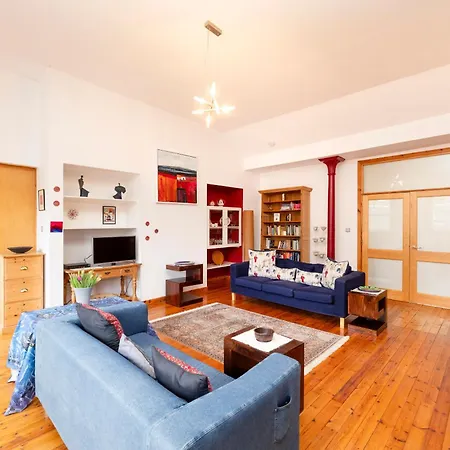 New Town Deluxe With Terrace Apartment