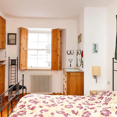 New Town Deluxe With Terrace