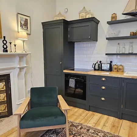 公寓 Two-bed In Vibrant Stockbridge, 爱丁堡