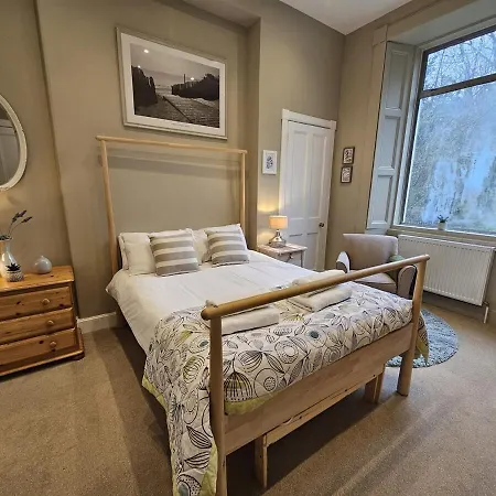 Two-bed In Vibrant Stockbridge, 爱丁堡
