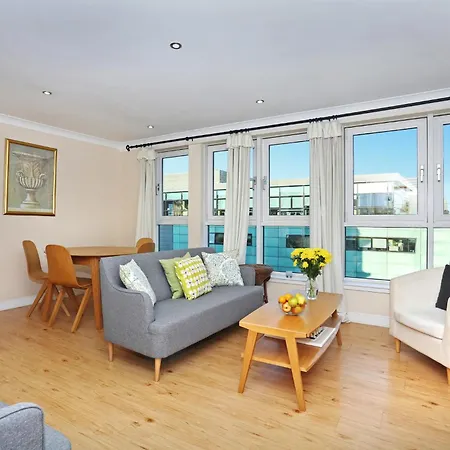2-bedroom With Free Parking And Stunning Views Apartment *