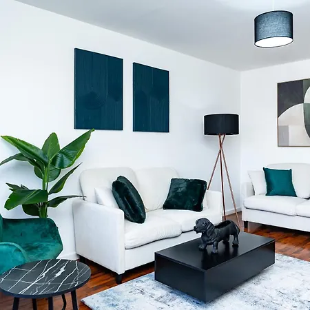 Luxury 3-bed Townhouse With Free Parking And Apartment Edinburgh