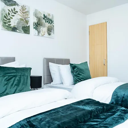 Luxury 3-bed Townhouse With Free Parking And Edinburgh