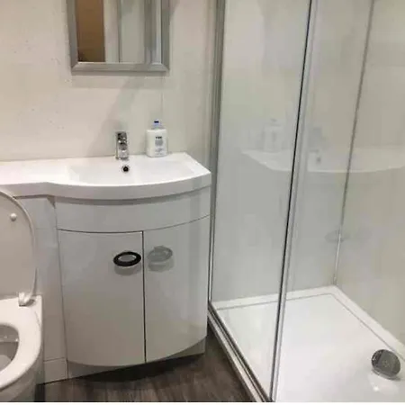 3 Bed - Pet Friendly & Parking * Edinburgh