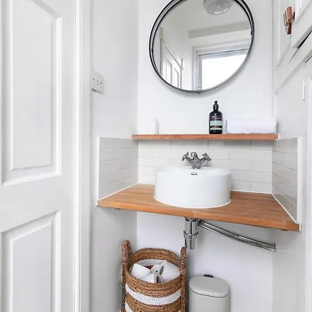 Apartment Stylish Near Edinburgh