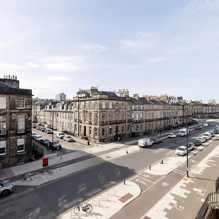 Melville Street Townhouse *