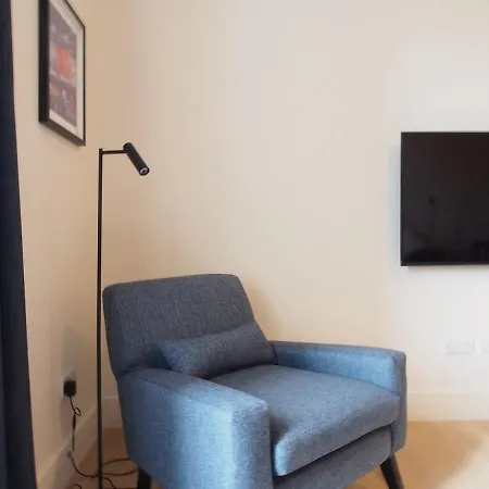 Spacious Luxe 2-bed Near The Centre - Flat 6, Elgin House * 爱丁堡