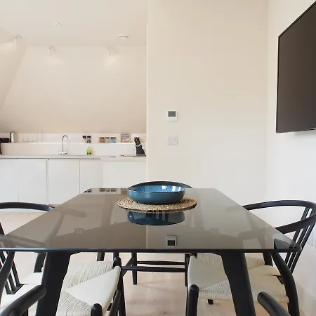 Apartamento Bright & Airy Mezzanine Loft In - Flat 4, Elgin House *