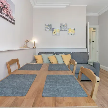 Lovely Haymarket - Edinburgh