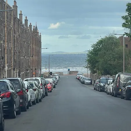 Entire Victorian House 2br - 4 Guests Daire Edinburgh