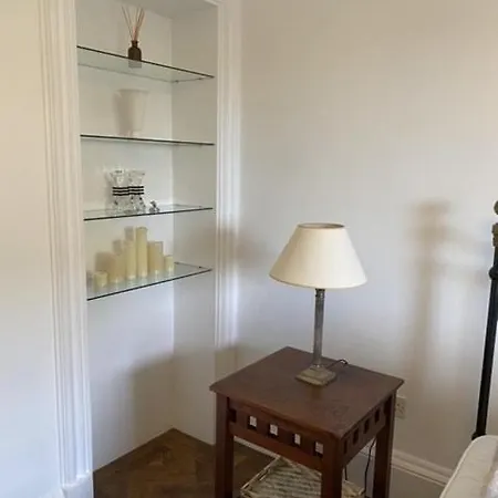 アパート Immaculate One Bedroom Flat In The Centre エディンバラ