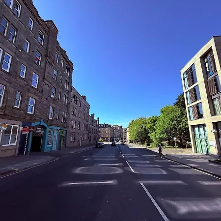 Old Town & Meadows Nest Lägenhet Edinburg