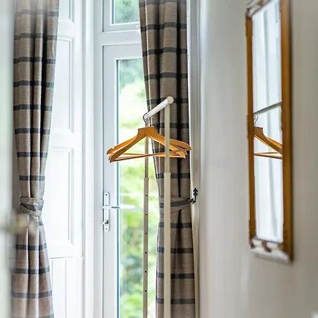 3br Next To Stadium Near Airport Sleeps 7 Edinburgh