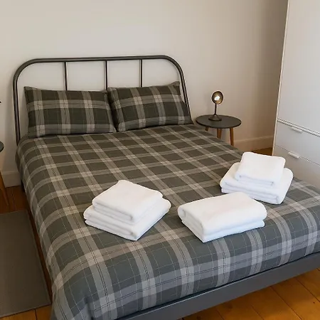 Quiet & Cozy Flat - 1br & Kitchen - Close To Everything * Edynburg
