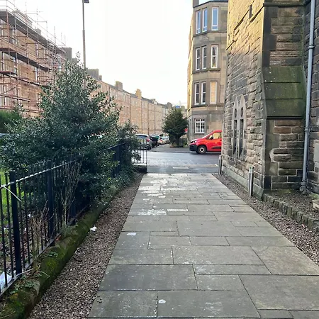 Apartment Beautiful Church Conversion, Edinburgh