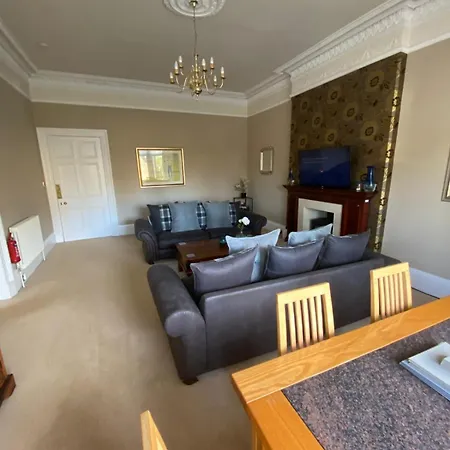 Beautiful & Bright 2 Bed Flat Murrayfield