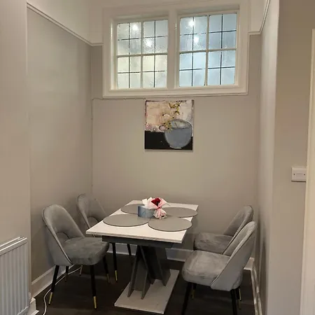 Stylish 3 Bed 2 Bath Ground Floor Main Door Flat In Marchmont Apartmán *